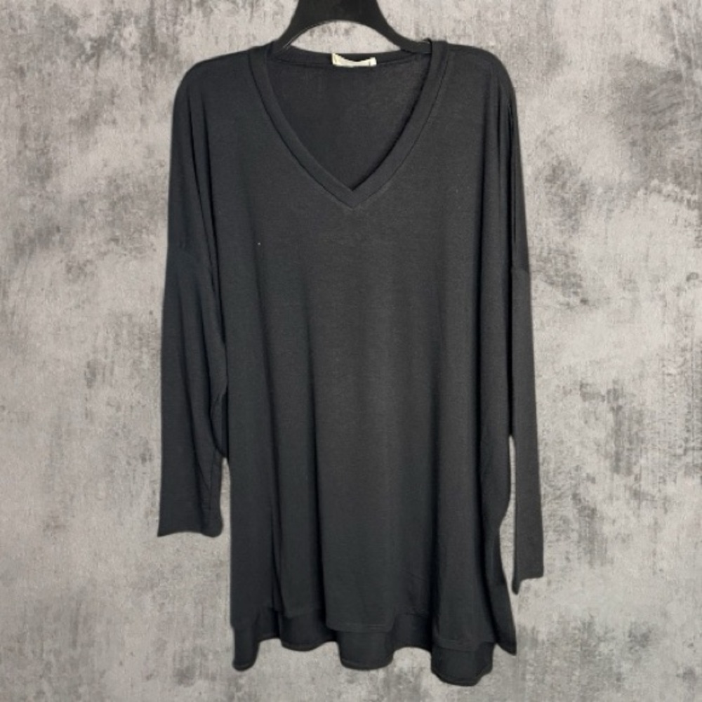 ZENANA Dolman Long Sleeve V-neck Side Slit Hi-low Hem Top | Black
